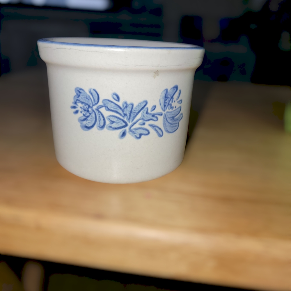 Pfaltzgraff Cream and Blue Stoneware Cup/Dish/Bowl/Ramekin